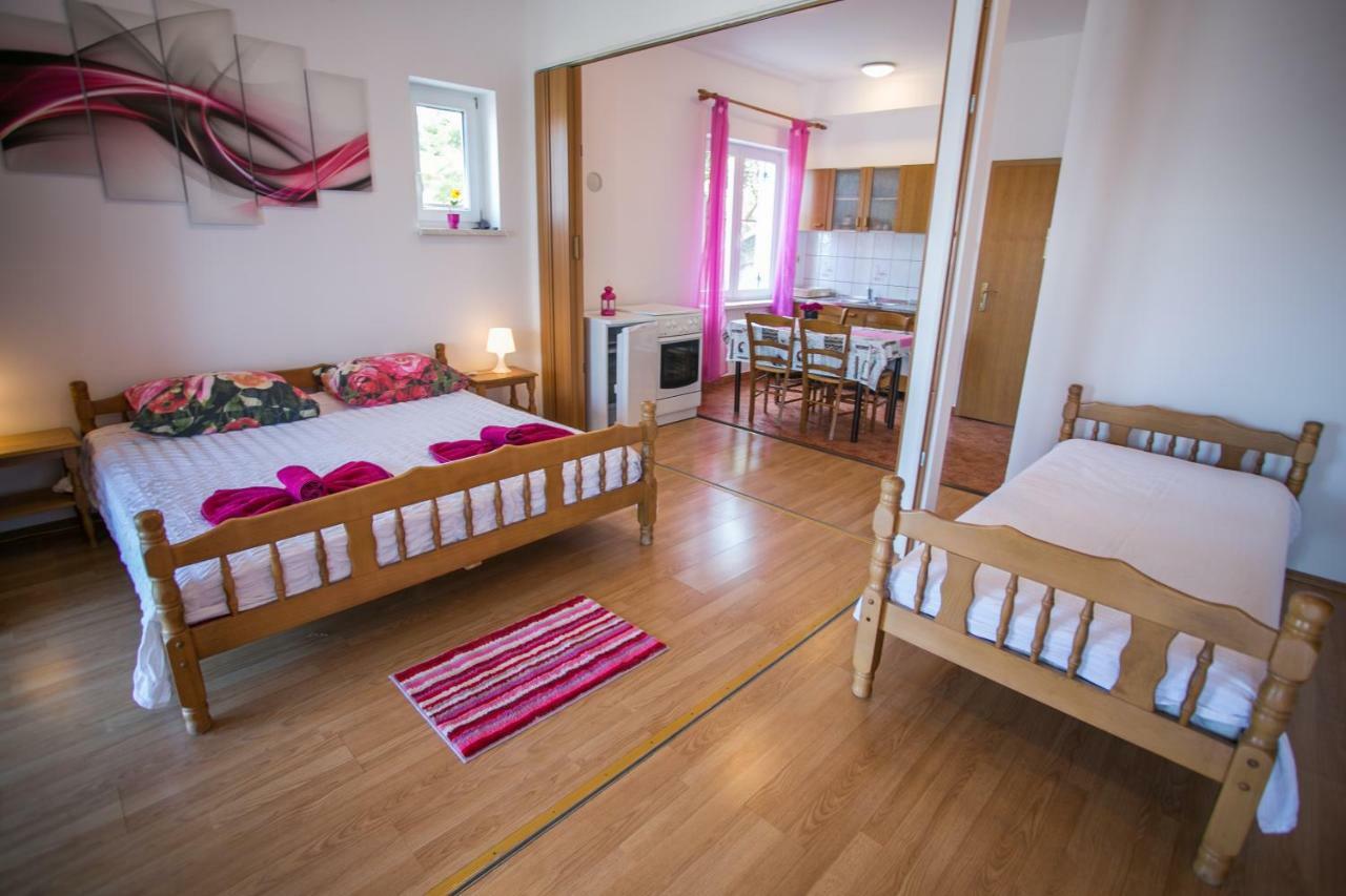 Apartments Katica Senj  Eksteriør billede