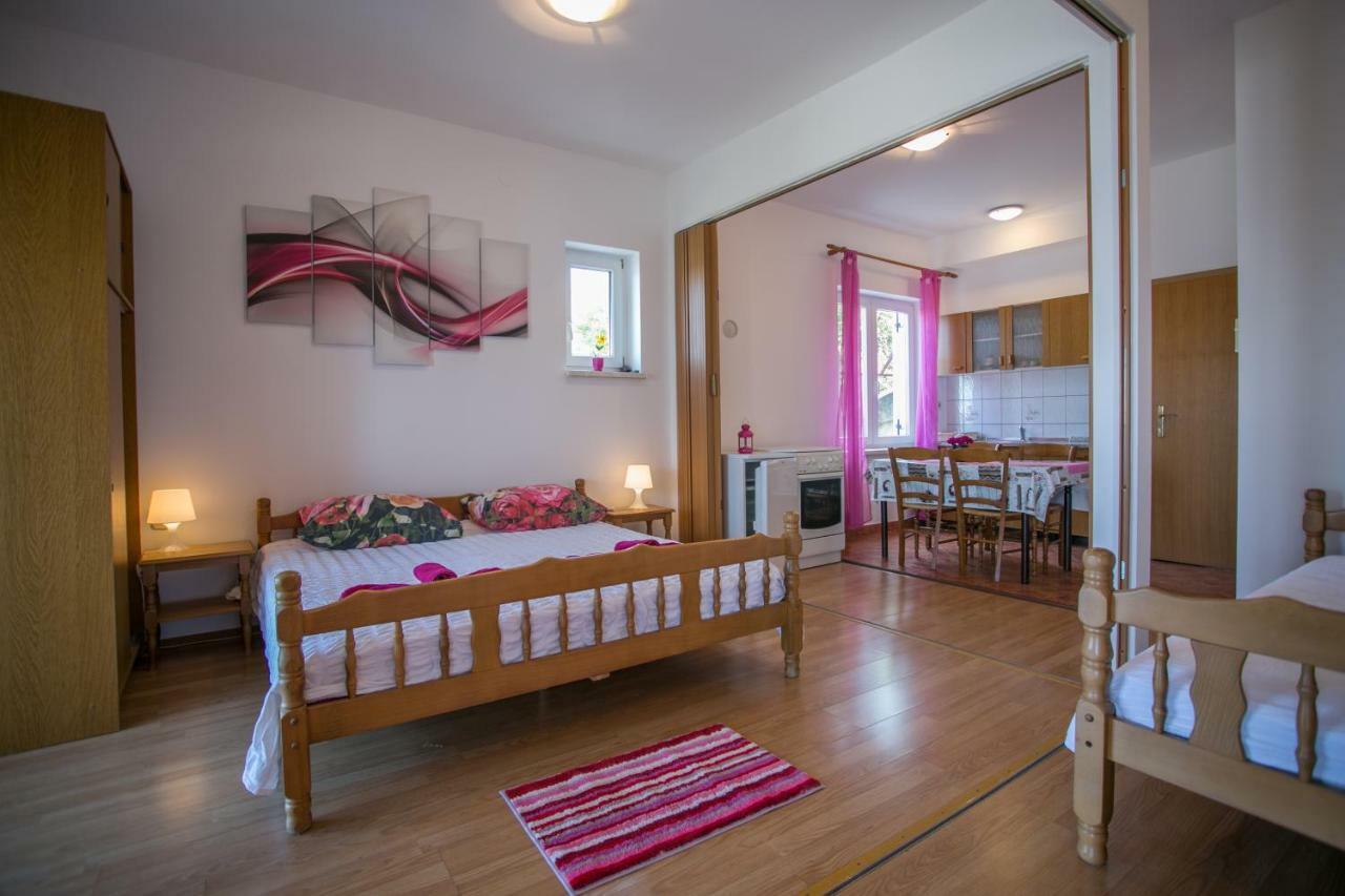 Apartments Katica Senj  Eksteriør billede